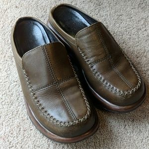 Dansko Olive Green shoes size 40